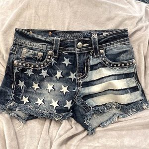 Miss Me Jean Shorts American Star Flag JP5844H Size 26